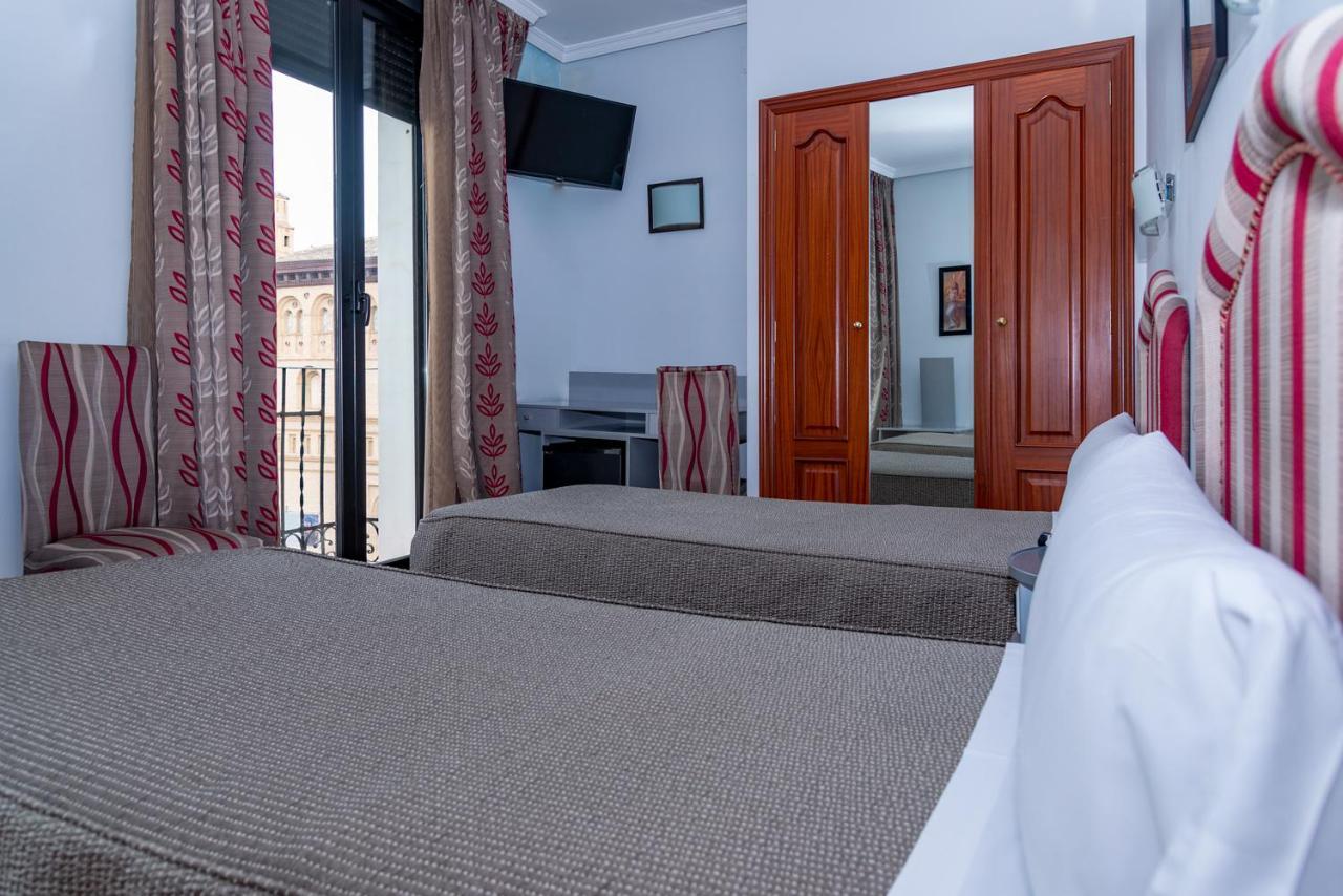 Hotel Tibur Сарагоса Екстер'єр фото