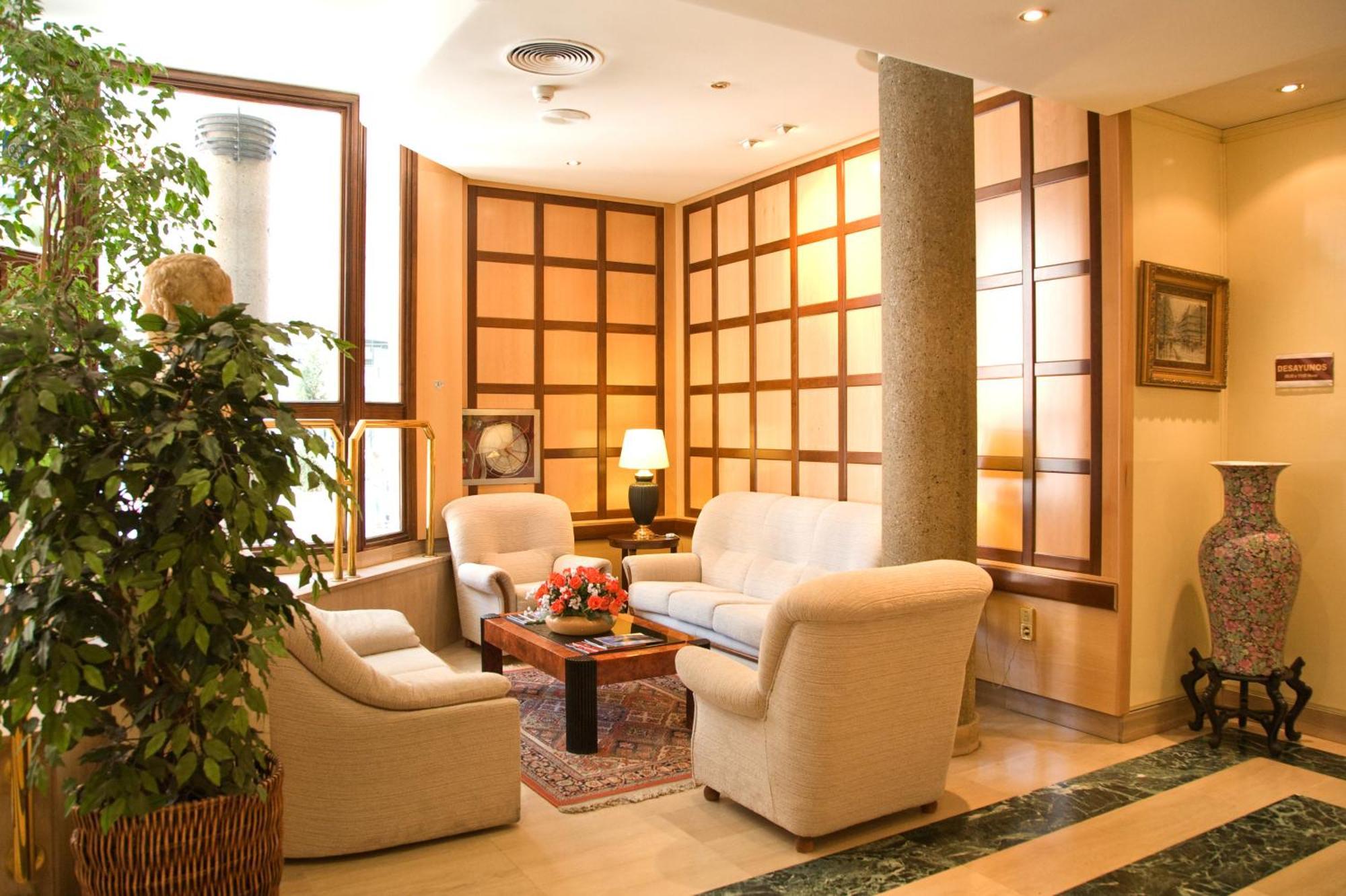 Hotel Tibur Сарагоса Екстер'єр фото
