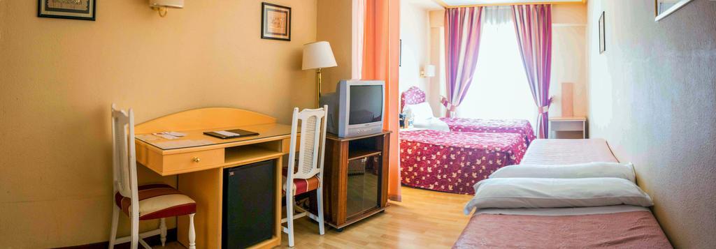 Hotel Tibur Сарагоса Екстер'єр фото